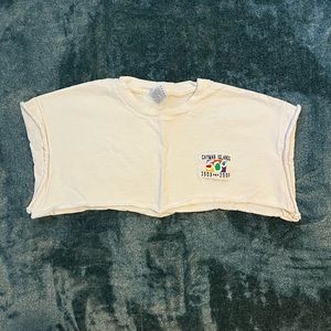 cayman islands cropped t shirt heavy cotton fruit of the loom size XL